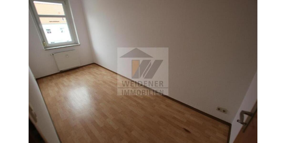 3-Raum Wohnung mit Südbalkon und Bade mit DuscheWanne in Debschwitz! 3 zimmer
