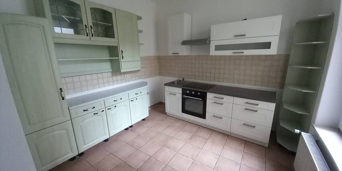 Etagenwohnung Crimmitschau - 3 Zimmer, 100 m&sup2;, 550&euro; | Angebot:26187736