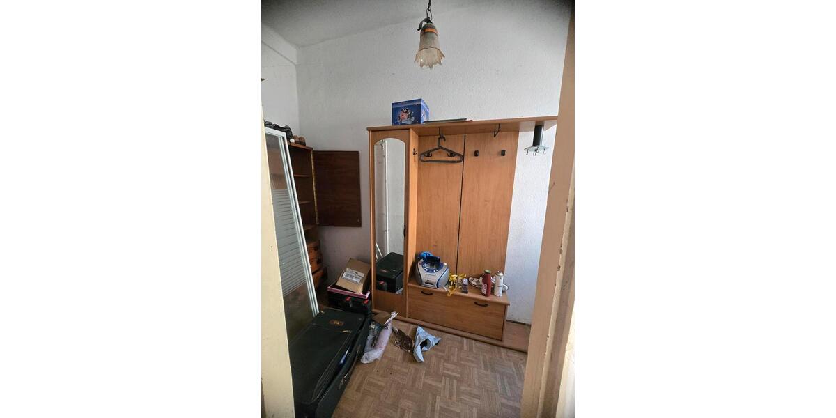 Etagenwohnung Meerane - 8 Zimmer, 180 m&sup2;, 45.000&euro; | Angebot:26757988