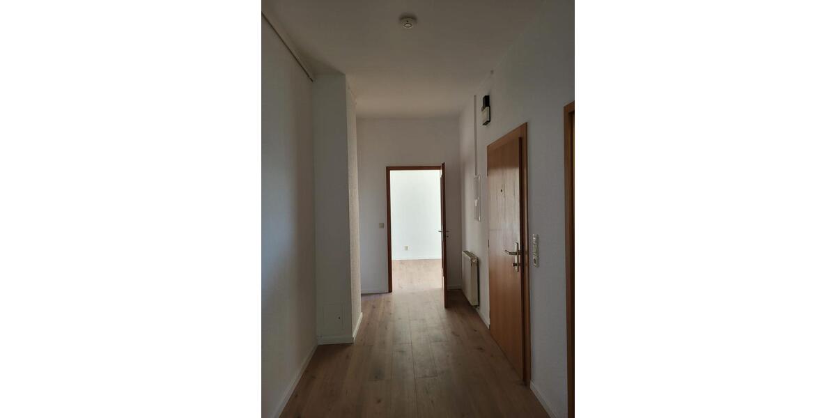 Etagenwohnung Gera Alt-Bieblach - 4 Zimmer, 100 m&sup2;, 646&euro; | Angebot:25995884