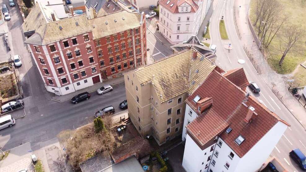 Haus zum Kaufen in Altenburg 98.000 € 576 m²
