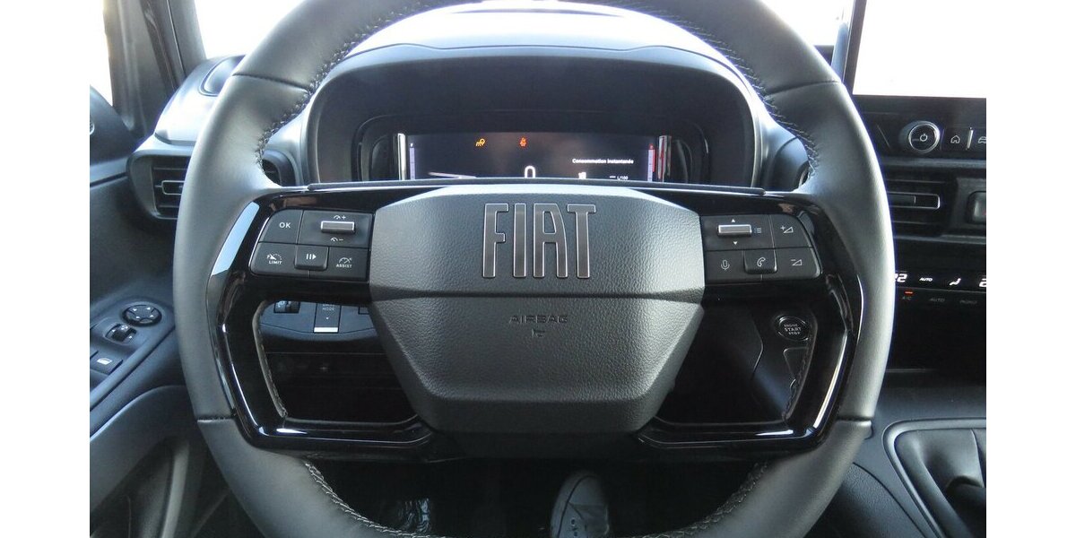 Fiat Doblo Maxi Kombi 130 AT / 7-Sitze + 10-Zoll Navi 10.280 km 27.965 &euro; Münchenbernsdorf 07589