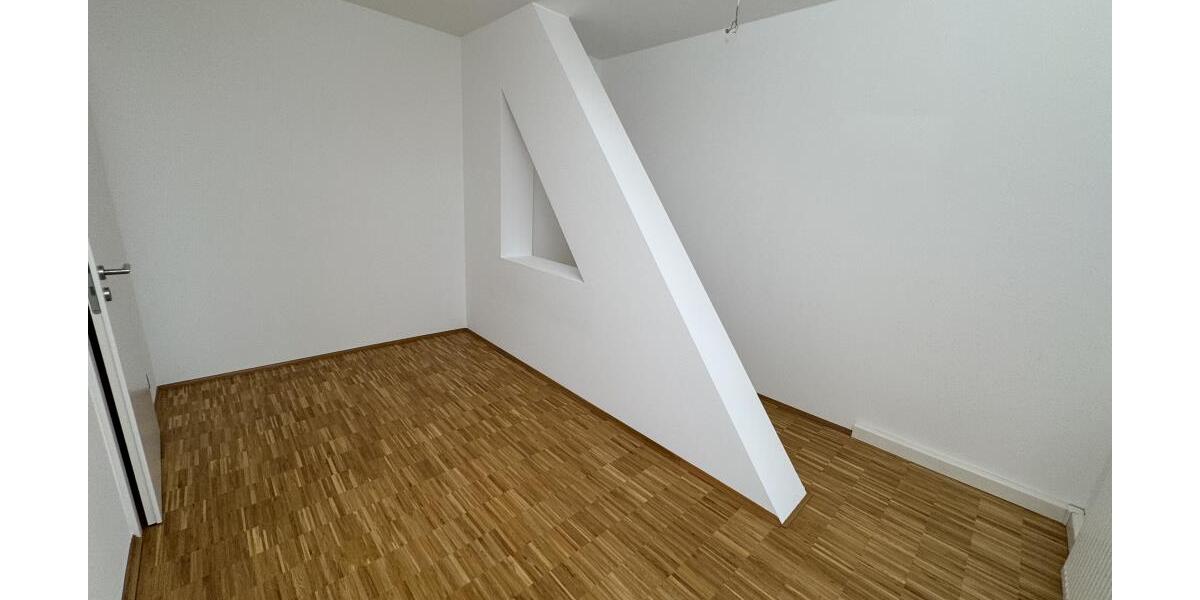 Exklusiv! 3-Raum Eigentumswohnung mit Balkon und Aufzug! *provisionsfrei! - Etagenwohnung Gera | Angebot:26131797