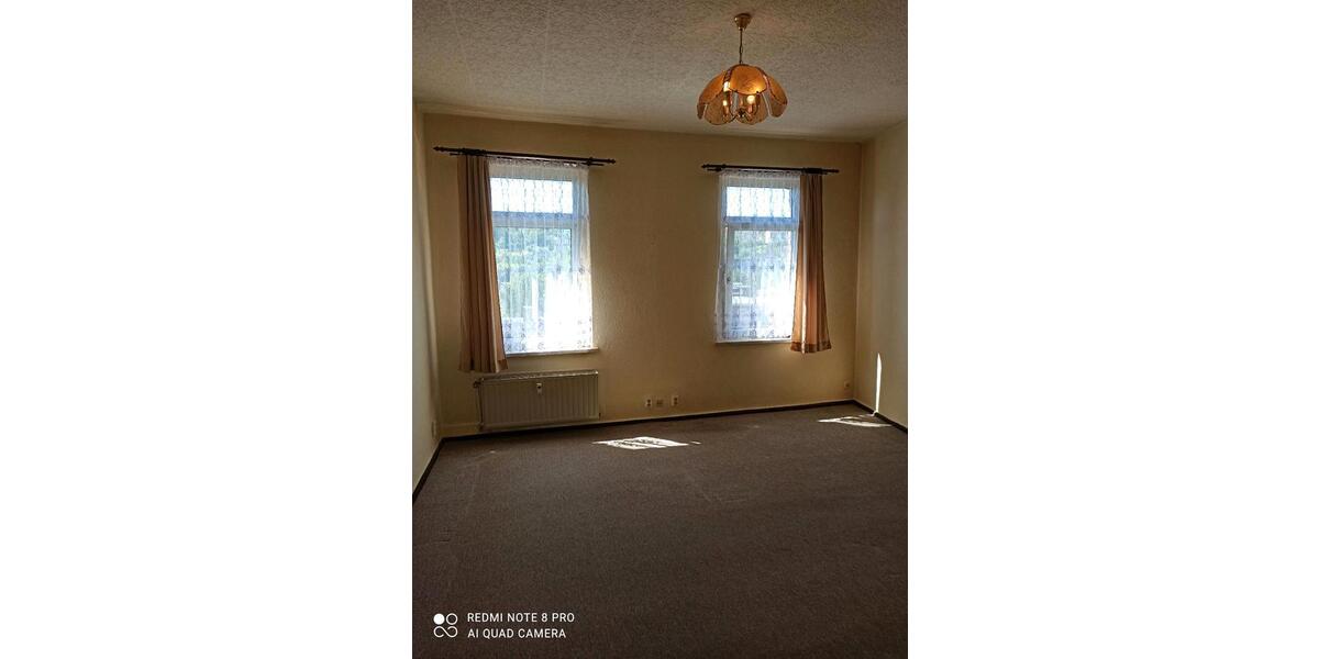 Etagenwohnung Greiz - 2 Zimmer, 37 m&sup2;, 210&euro; | Angebot:26587465