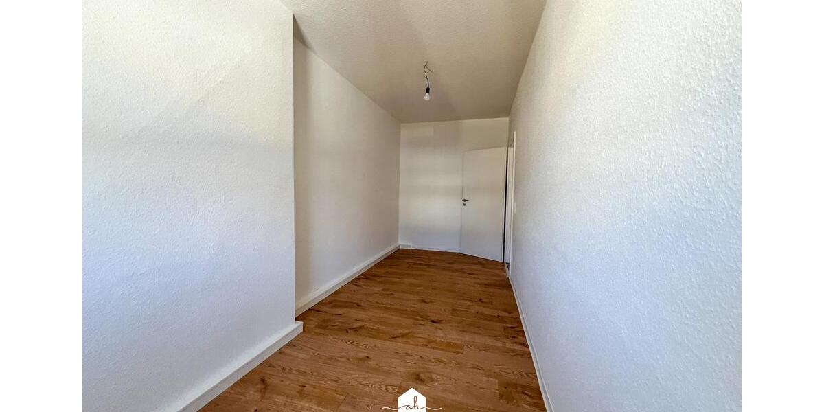 Dachgeschoßwohnung Greiz - 4 Zimmer, 83 m&sup2;, 520&euro; | Angebot:26476621