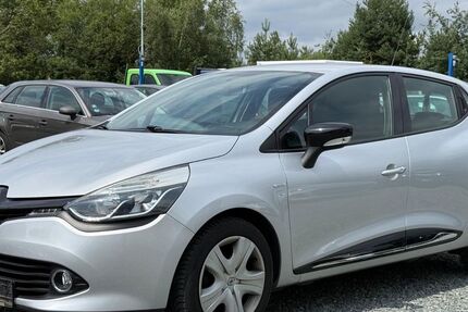 Renault Clio 63.408 km 9.399 &euro; Schleifreisen 07629