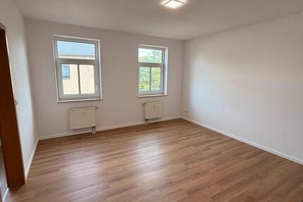 Wohnung Ronneburg - 2 Zimmer, 40 m&sup2;, 280&euro; | Angebot:27634828