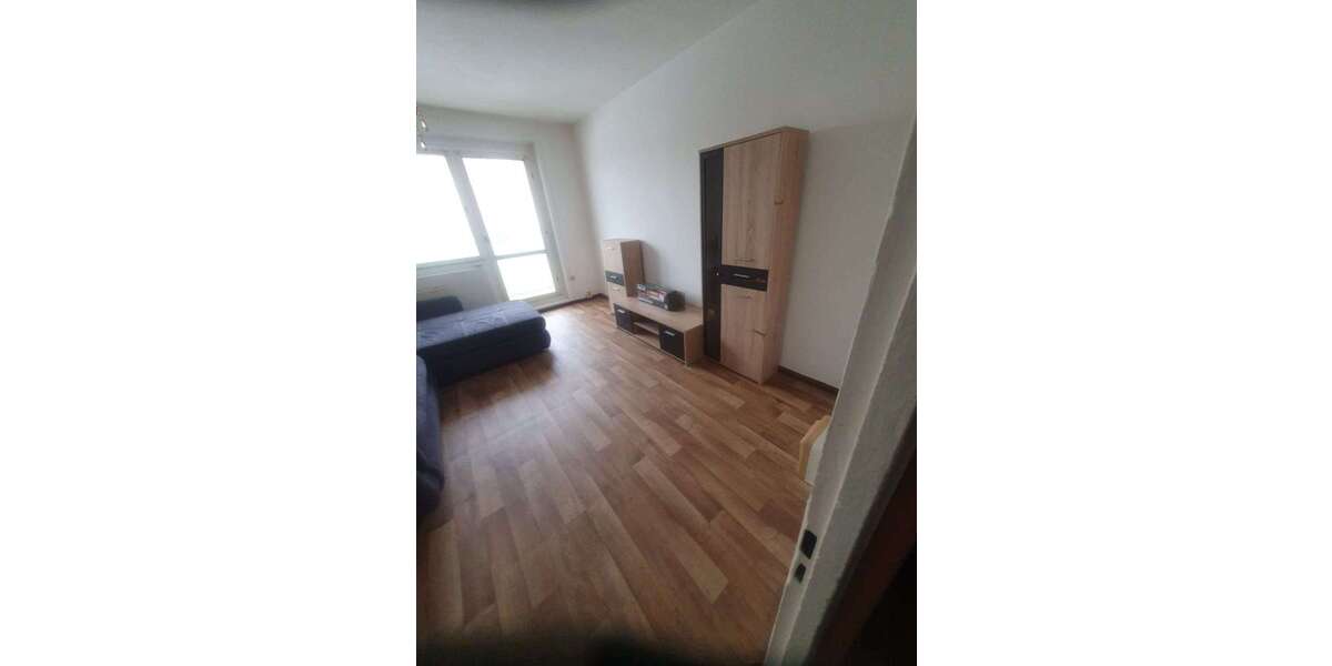 Gemütliche 1-Zimmer-Wohnung im HP mit Balkon und Dusche - Erdgeschoßwohnung Schmölln | Angebot:25897911