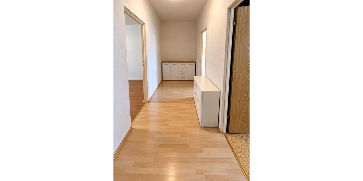 Etagenwohnung Gera Lusan - 3 Zimmer, 65 m&sup2;, 55.000&euro; | Angebot:27671981