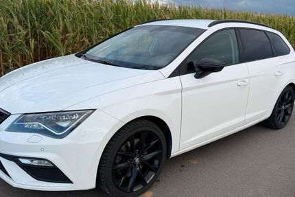 Seat Leon 126.091 km 12.890 &euro; Crimmitschau 08451