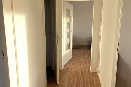 Wohnung Altenburg - 4 Zimmer, 74 m&sup2;, 371&euro; | Angebot:25475893