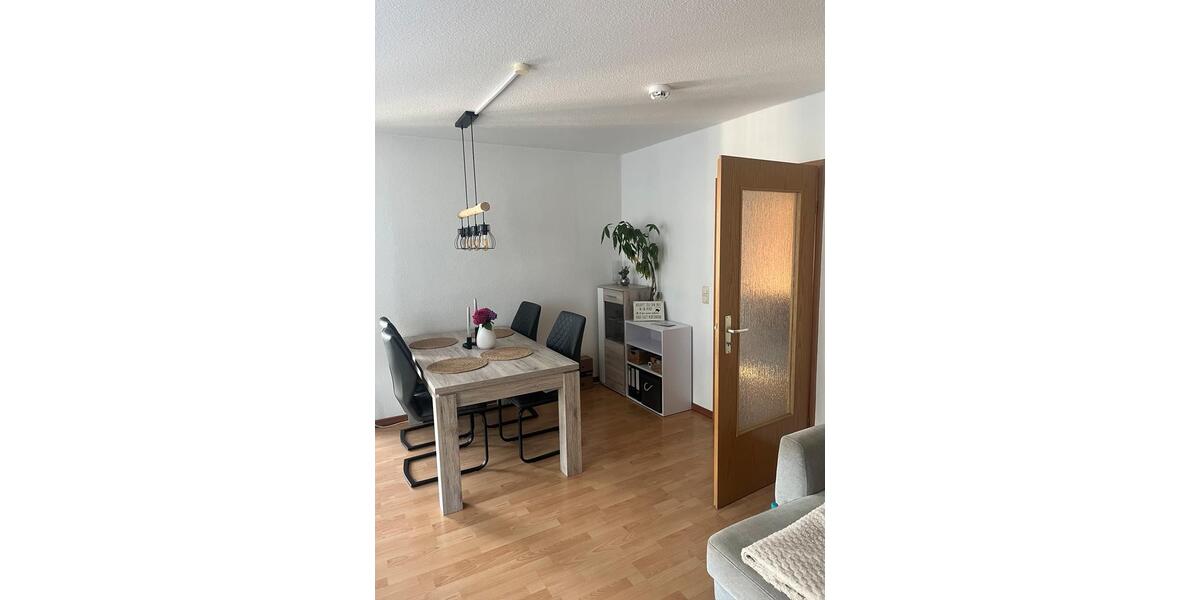 Dachgeschoßwohnung Gera Alt-Bieblach - 2.5 Zimmer, 74 m&sup2;, 900&euro; | Angebot:25992447