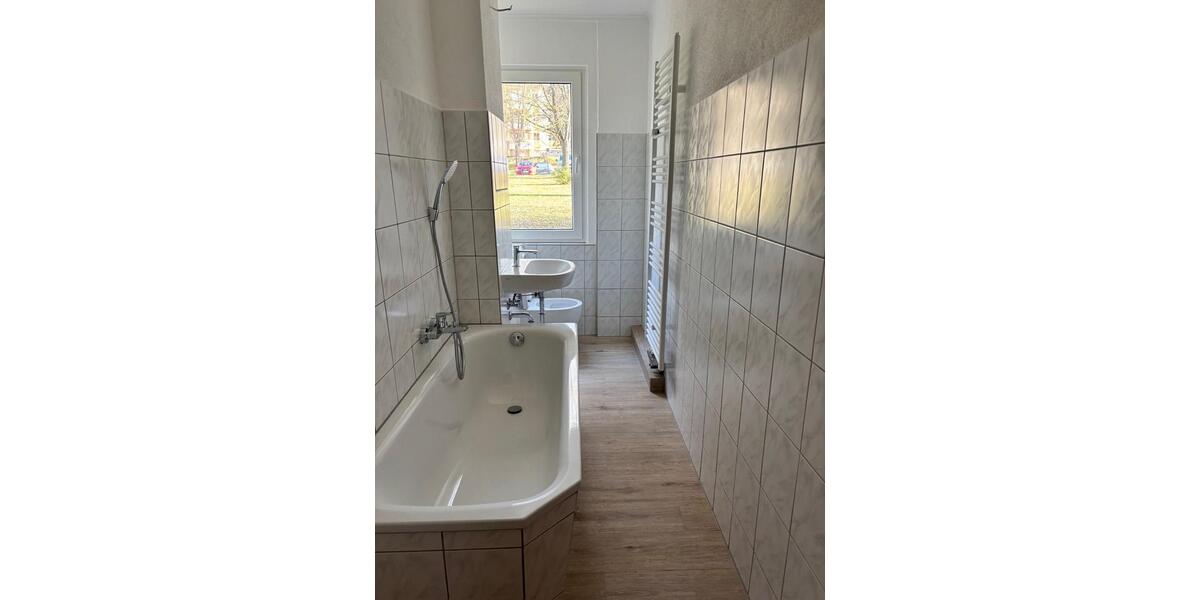 Hochparterre Gera Debschwitz - 2 Zimmer, 48 m&sup2;, 500&euro; | Angebot:26338478