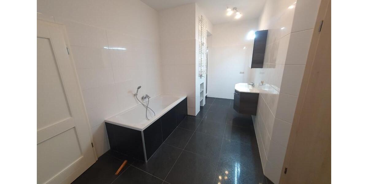 Helle 2-Raumwohnung am Marktplatz von 07607 Eisenberg 2 zimmer