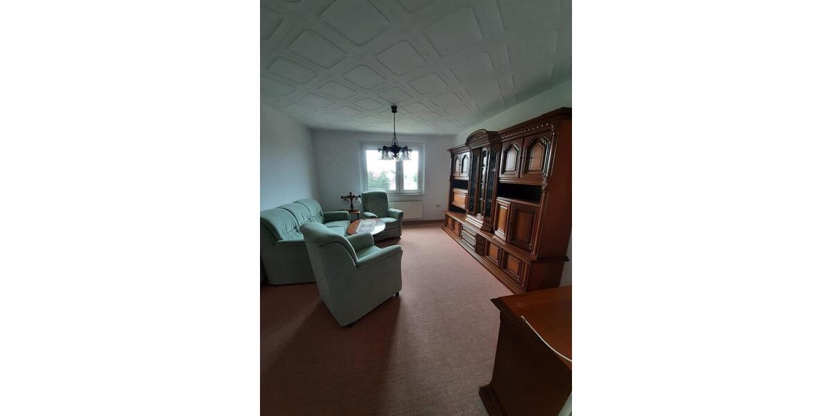Dachgeschoßwohnung Meuselwitz - 4 Zimmer, 67 m&sup2;, 29.500&euro; | Angebot:27017042