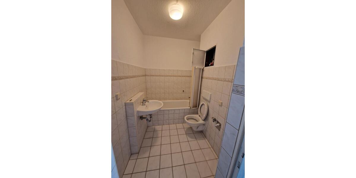Erdgeschoßwohnung Gera Debschwitz - 2 Zimmer, 53 m&sup2;, 300&euro; | Angebot:26132580