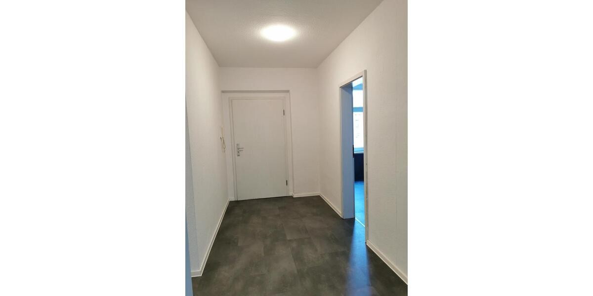 Erdgeschoßwohnung Gera Debschwitz - 3 Zimmer, 92 m&sup2;, 590&euro; | Angebot:26060314