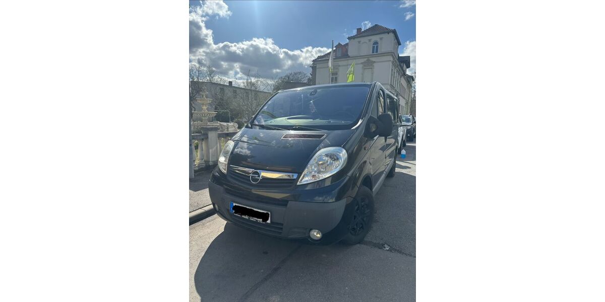 Opel Vivaro 175.261 km 11.500 &euro; Gößnitz 04639