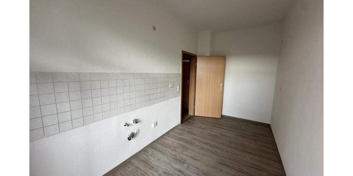 Familien willkommen! 4 R.-Wohnung mit West-Balkon, Wanne, Dusche und Hausgarten in Gera-Debschwitz! - Etagenwohnung Gera Debschwitz | Angebot:26876557