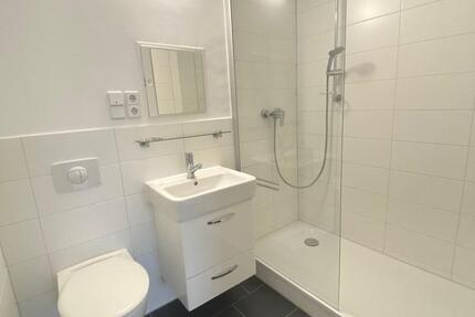 Wohnung Gera Lusan - 3 Zimmer, 69 m&sup2;, 450&euro; | Angebot:25303698