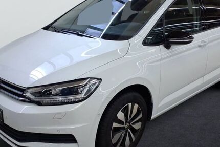 VW Touran 25.589 km 32.676 &euro; Gera 07546