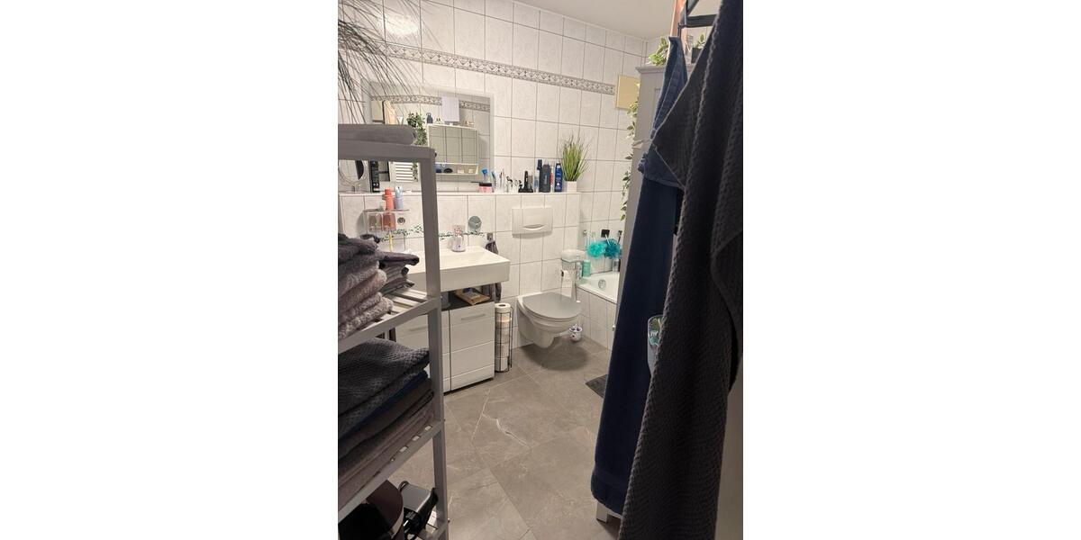 Dachgeschoßwohnung Gera Debschwitz - 2 Zimmer, 80 m&sup2;, 810&euro; | Angebot:24977464