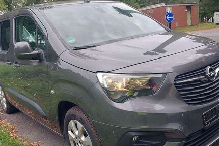 Opel Combo 129.000 km 14.990 € Lucka 04613