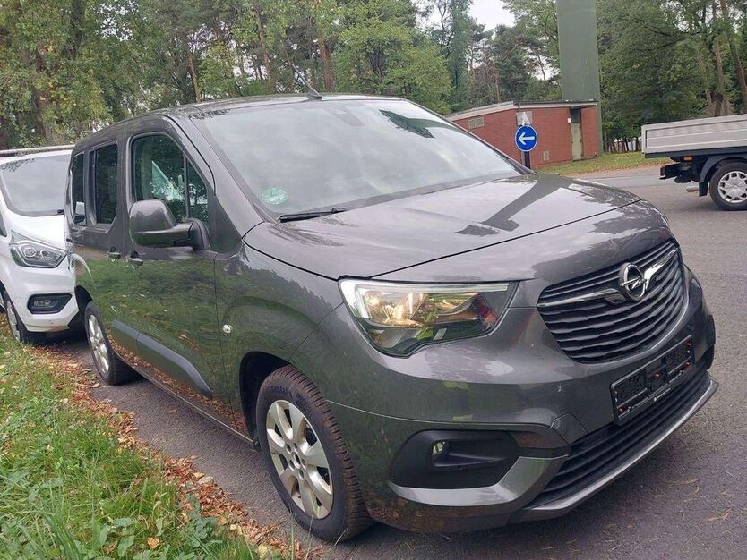 Opel Combo 129.000 km 14.990 € Lucka 04613