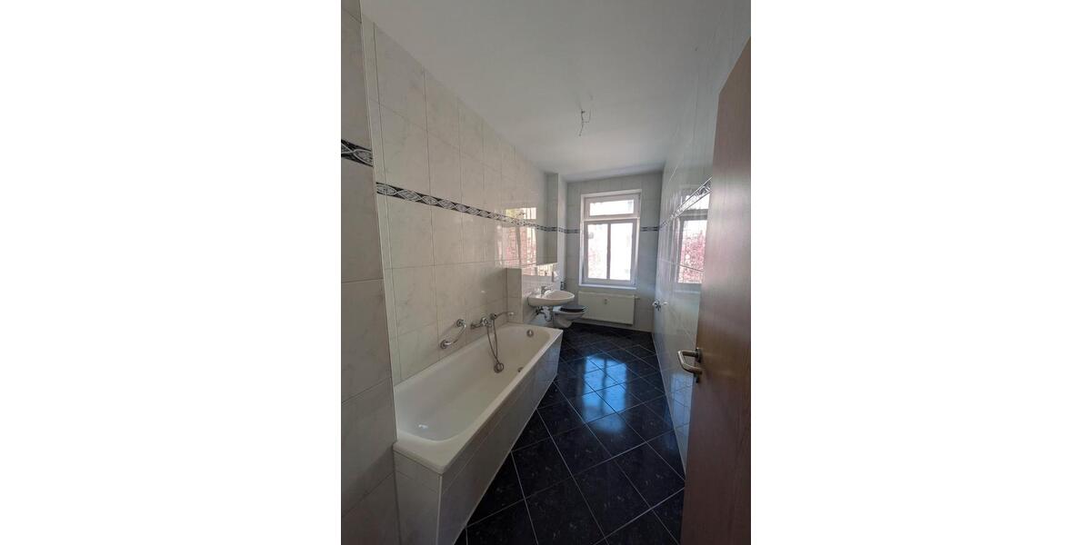 Etagenwohnung Gera Alt-Bieblach - 2 Zimmer, 66 m&sup2;, 420&euro; | Angebot:26631154