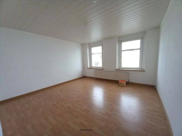 Große freiwerdende günstige 4-Zi ETW in Stadtlage - Etagenwohnung Crimmitschau | Angebot:26662081