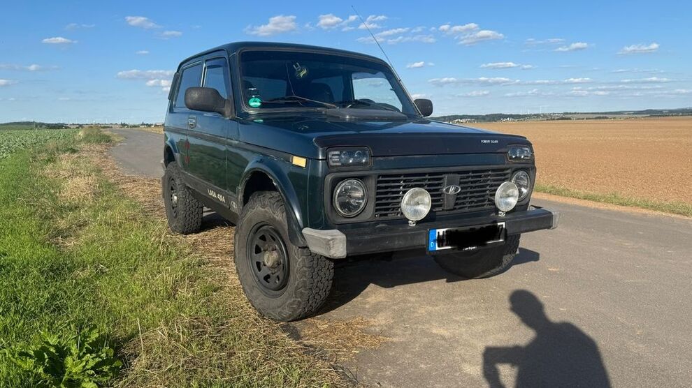 Lada Niva 110.000 km 6.900 € Neukirchen/Pleiße 08459