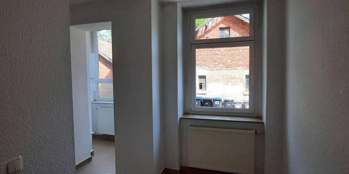 Etagenwohnung Gera Innenstadt - 2 Zimmer, 56 m&sup2;, 330&euro; | Angebot:26557977