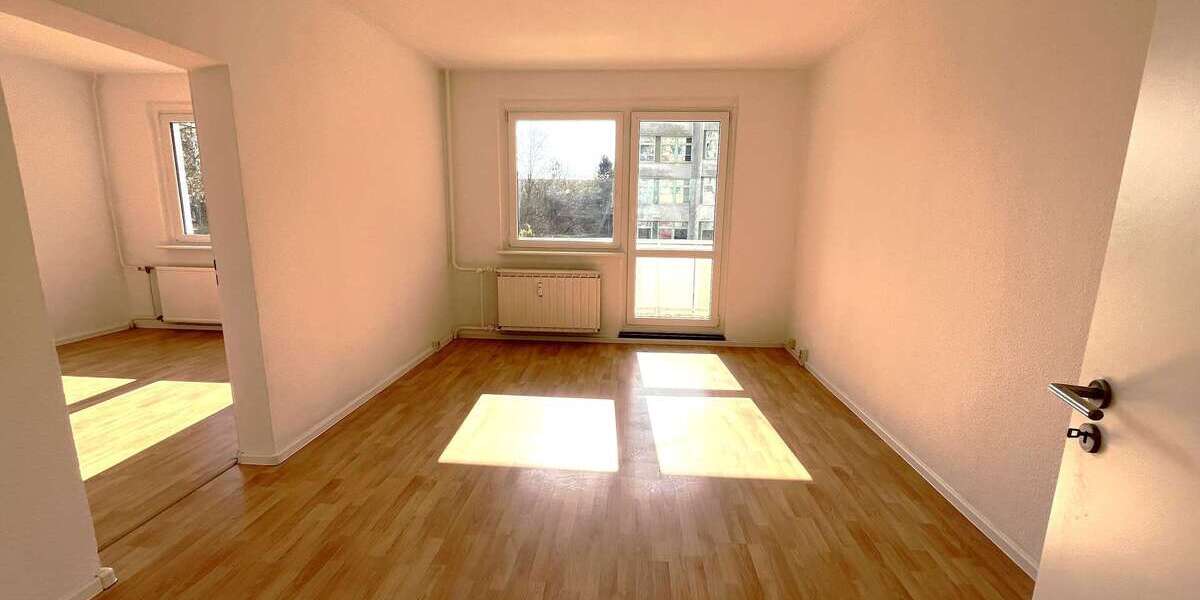 Etagenwohnung Altenburg - 2 Zimmer, 49 m&sup2;, 247&euro; | Angebot:26318932