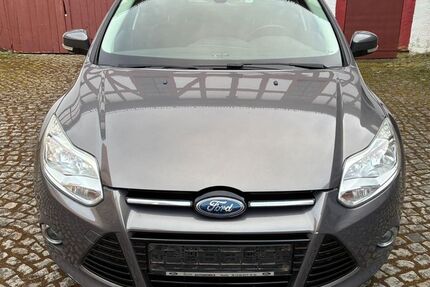 Ford Focus 184.400 km 4.800 &euro; Harth-Pöllnitz 07570