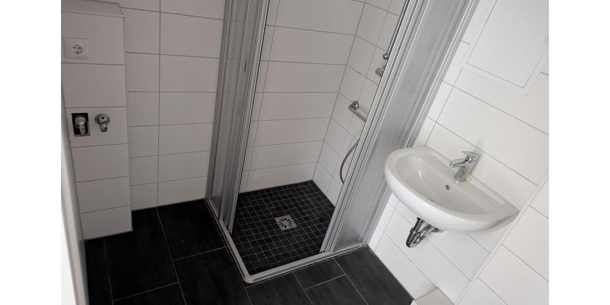 Erdgeschoßwohnung Gera Bieblach-Ost - 3 Zimmer, 70 m&sup2;, 428&euro; | Angebot:26049103