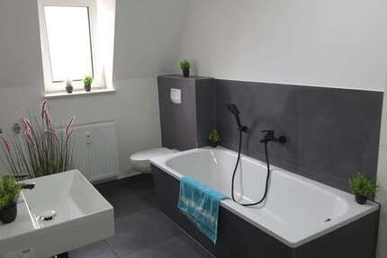 Wohnung Meerane - 3 Zimmer, 71 m&sup2;, 495&euro; | Angebot:27087664