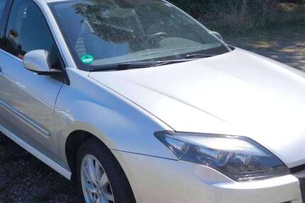Renault Laguna 92.000 km 5.990 &euro; Crimmitschau 08451