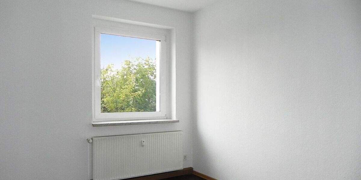 Etagenwohnung Greiz Irchwitz - 2 Zimmer, 37 m&sup2;, 230&euro; | Angebot:25245026