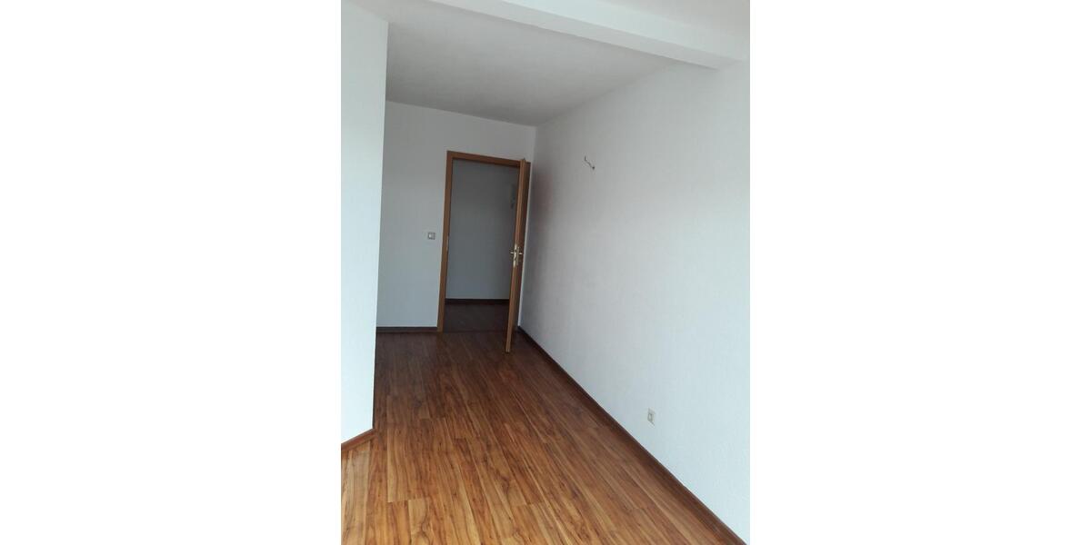 Dachgeschoßwohnung Gera - 3 Zimmer, 100 m&sup2;, 660&euro; | Angebot:26130286