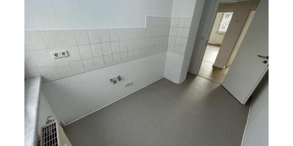 4 Raum Whg. mit Balkon gesucht? Nähe von AMAZON in Gera-Langenberg! - Etagenwohnung Gera Langenberg | Angebot:26335686