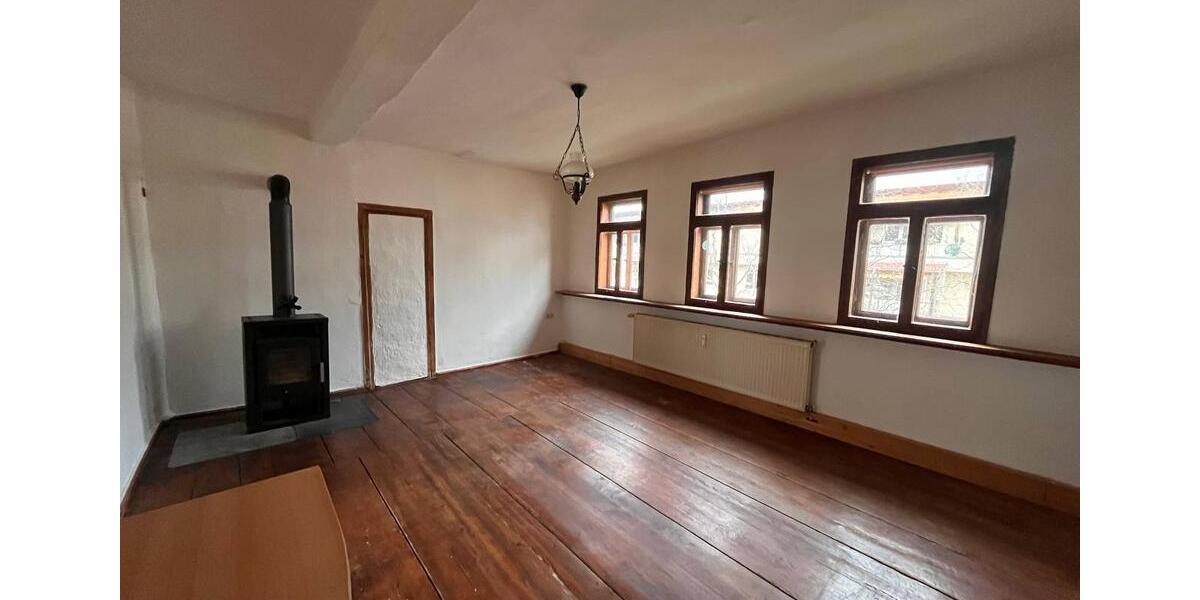 Etagenwohnung Neustadt an der Orla - 3 Zimmer, 70 m&sup2;, 450&euro; | Angebot:26398902