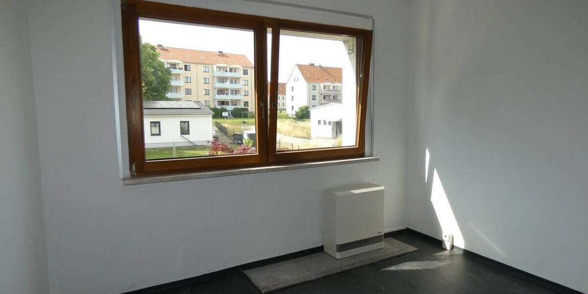 Etagenwohnung Fraureuth - 3 Zimmer, 58 m&sup2;, 380&euro; | Angebot:26741542