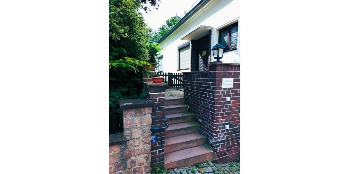 Moderne Büro - Räume oder Praxis in Meerane zur Miete – ideale Lage und Ausstattung! 6 Stellplätze zimmer