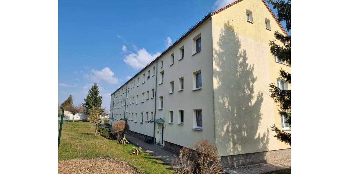 Etagenwohnung Crimmitschau - 3 Zimmer, 57 m&sup2;, 38.000&euro; | Angebot:25819904