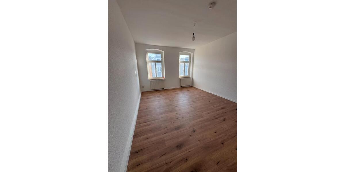 Etagenwohnung Gera Alt-Bieblach - 4 Zimmer, 101 m&sup2;, 646&euro; | Angebot:26605344