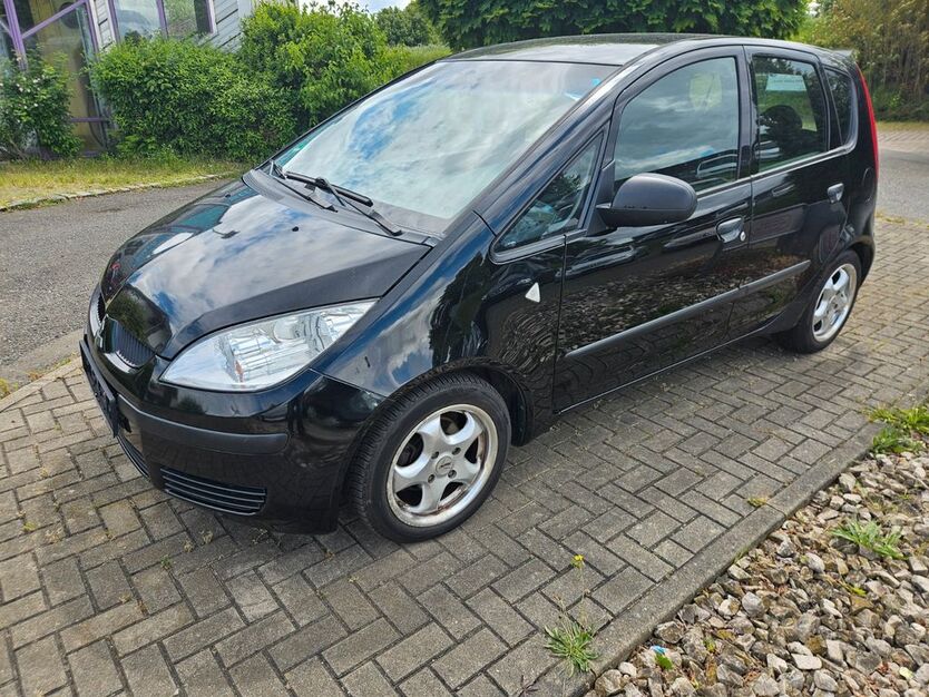 Mitsubishi Colt 88.700 km 2.390 € Grana 06712