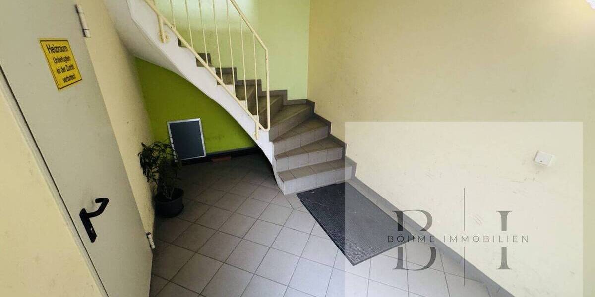 Etagenwohnung Gera Ostviertel - 3 Zimmer, 104 m&sup2;, 89.000&euro; | Angebot:26202172